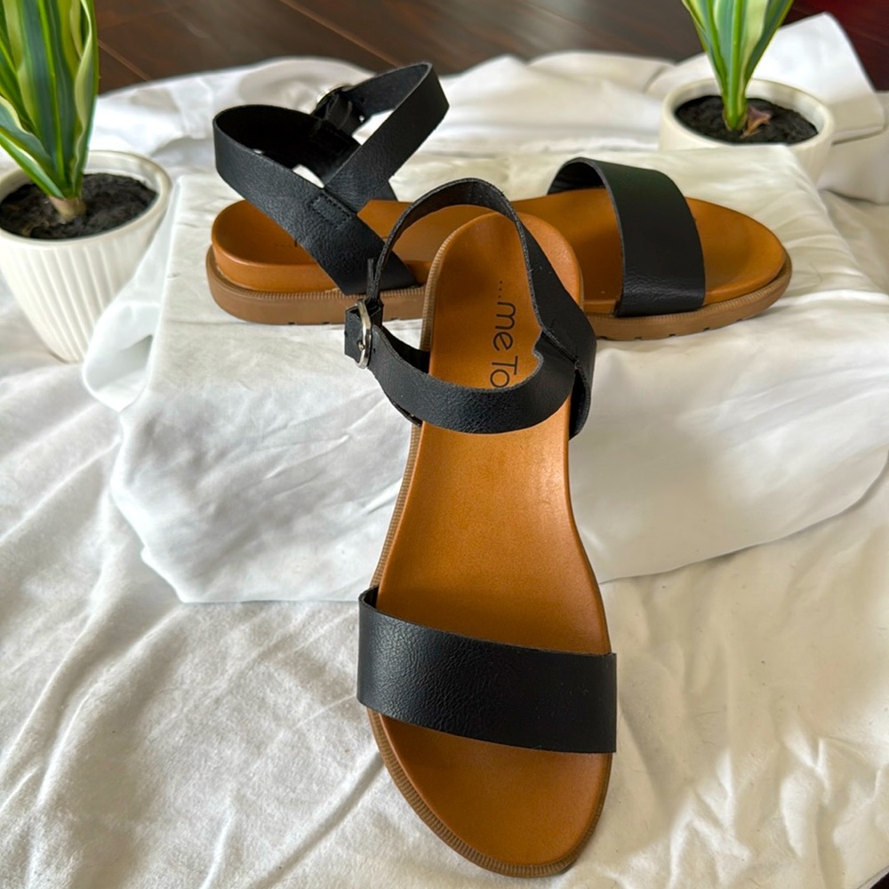 Me too black/brown sandals size 6